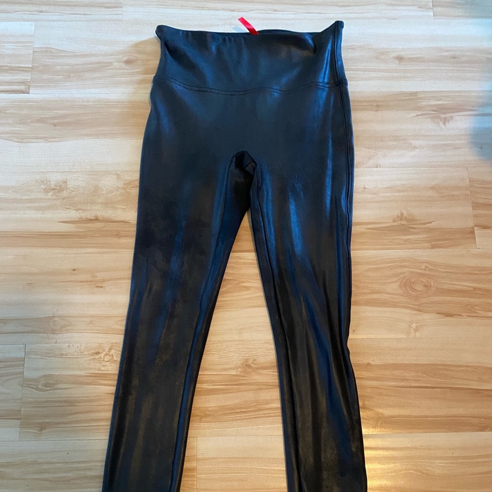 Spanx Faux leather leggings size small